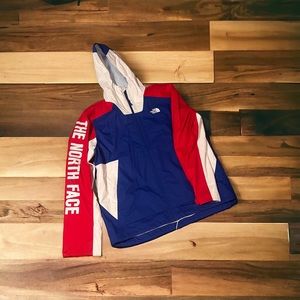 North face windbreaker size XL. In very great condition.